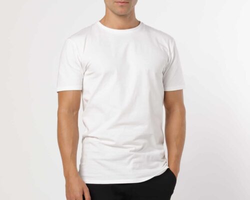 Rabatkode til Qualitee på en hvid tshirt